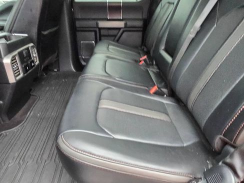 Used 2019 Ford F150 Platinum w/ Equipment Group 701A Luxury AWD/4WD image 14