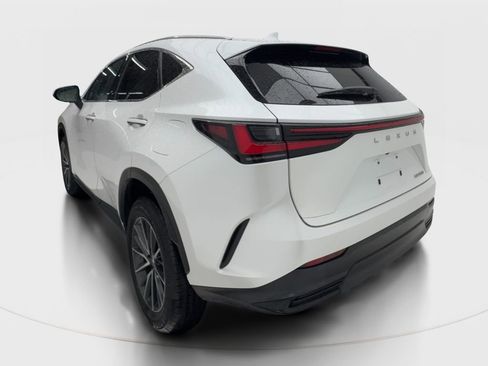 Used 2024 Lexus NX 250 FWD w/ Towing Package (2000 Lbs) image 10