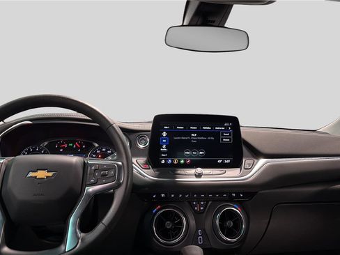 Used 2025 Chevrolet Blazer LT image 26