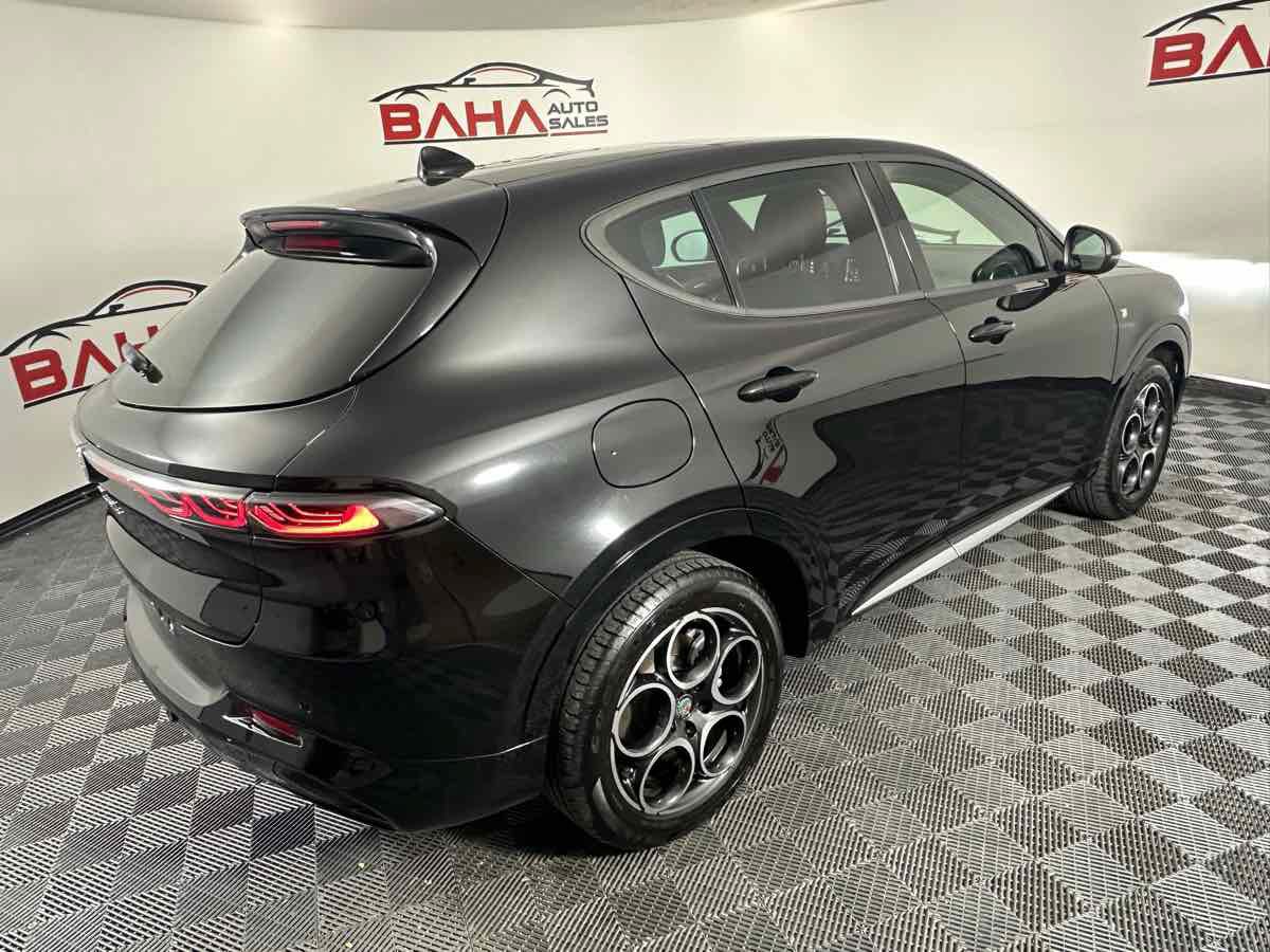 Used 2024 Alfa Romeo Tonale Ti AWD/4WD image 9