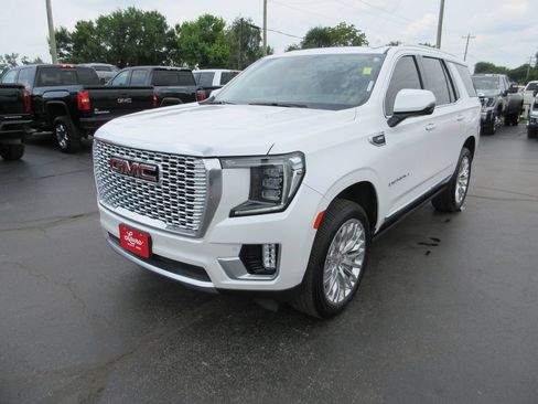 Certified 2024 GMC Yukon Denali w/ Max Trailering Package AWD/4WD image 11