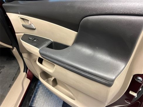 Used 2013 Honda Odyssey EX-L image 12