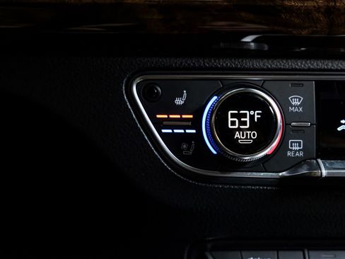 Used 2018 Audi Q5 Prestige image 27