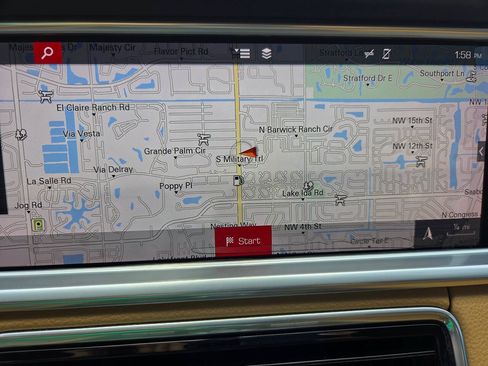 Used 2020 Porsche Panamera RWD image 21