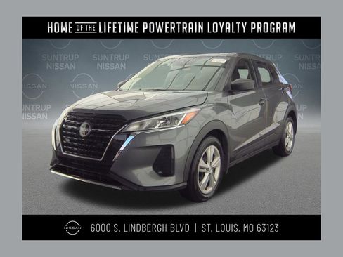 Used 2025 Nissan Kicks Play S image 1