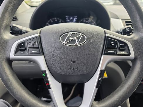 Used 2012 Hyundai Accent GLS w/ Premium Pkg 3 FWD image 16