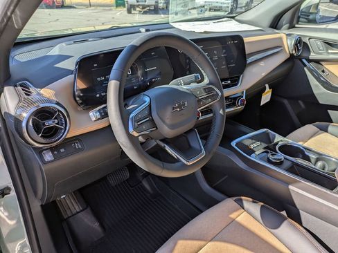 New 2026 Chevrolet Equinox ACTIV w/ Convenience Package III image 13