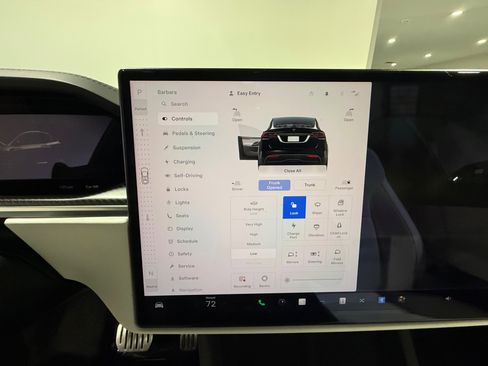 Used 2022 Tesla Model X Plaid image 41
