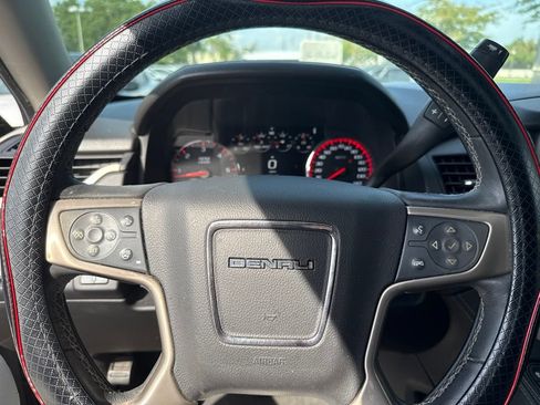 Used 2016 GMC Yukon Denali w/ Open Road Package RWD image 12