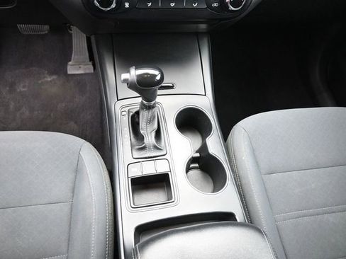 Used 2017 Kia Sorento L image 31