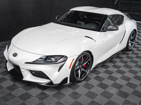 Used 2020 Toyota Supra Premium w/ Driver Assist Package image 32