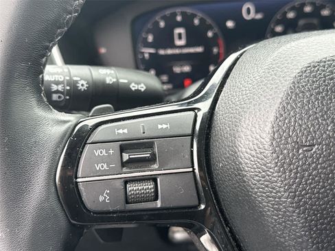 Used 2024 Honda Civic Touring image 19