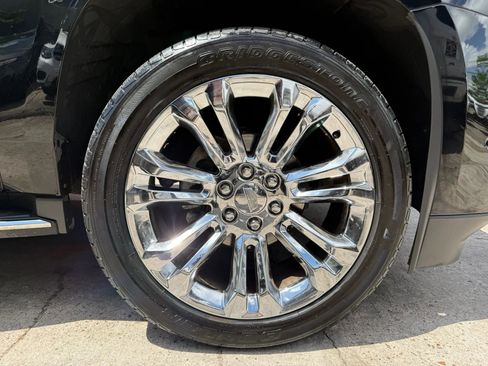 Used 2017 Cadillac Escalade Luxury RWD image 27