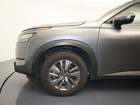 Used 2024 Nissan Pathfinder SV FWD image 9