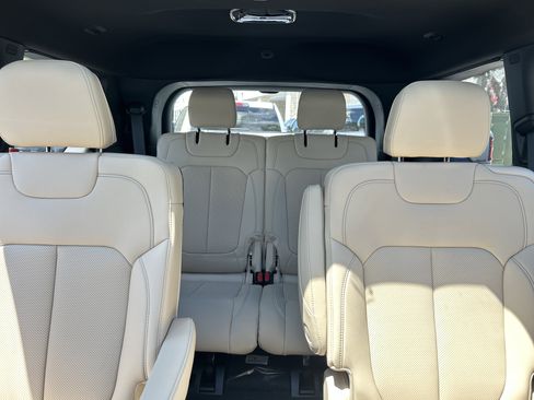 New 2026 Jeep Grand Cherokee L Limited RWD image 17