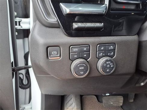 Used 2025 Chevrolet Silverado 3500 High Country w/ High Country Premium Package image 26