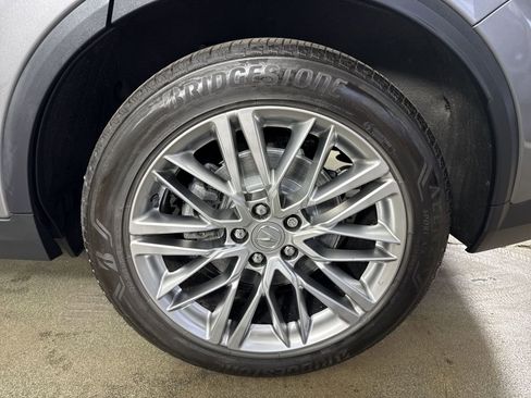 Certified 2024 Acura MDX SH-AWD w/ Advance Package image 6