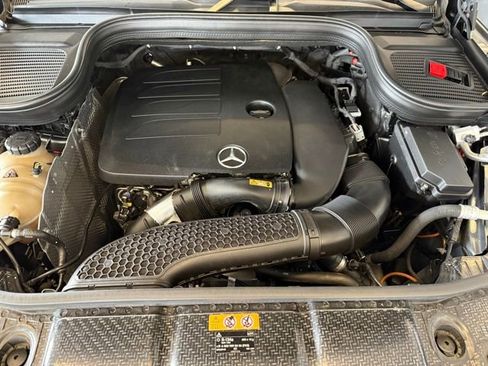 Used 2020 Mercedes-Benz GLE 350 GLE 350 w/ 3rd Row Seat Package image 31