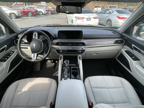 Used 2020 Kia Telluride EX image 14