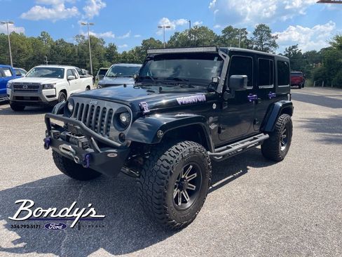 Used 2013 Jeep Wrangler Unlimited Sport AWD/4WD image 3