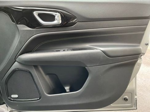 Used 2022 Jeep Compass High Altitude image 29