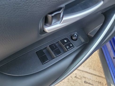 Used 2022 Toyota Corolla SE FWD image 14