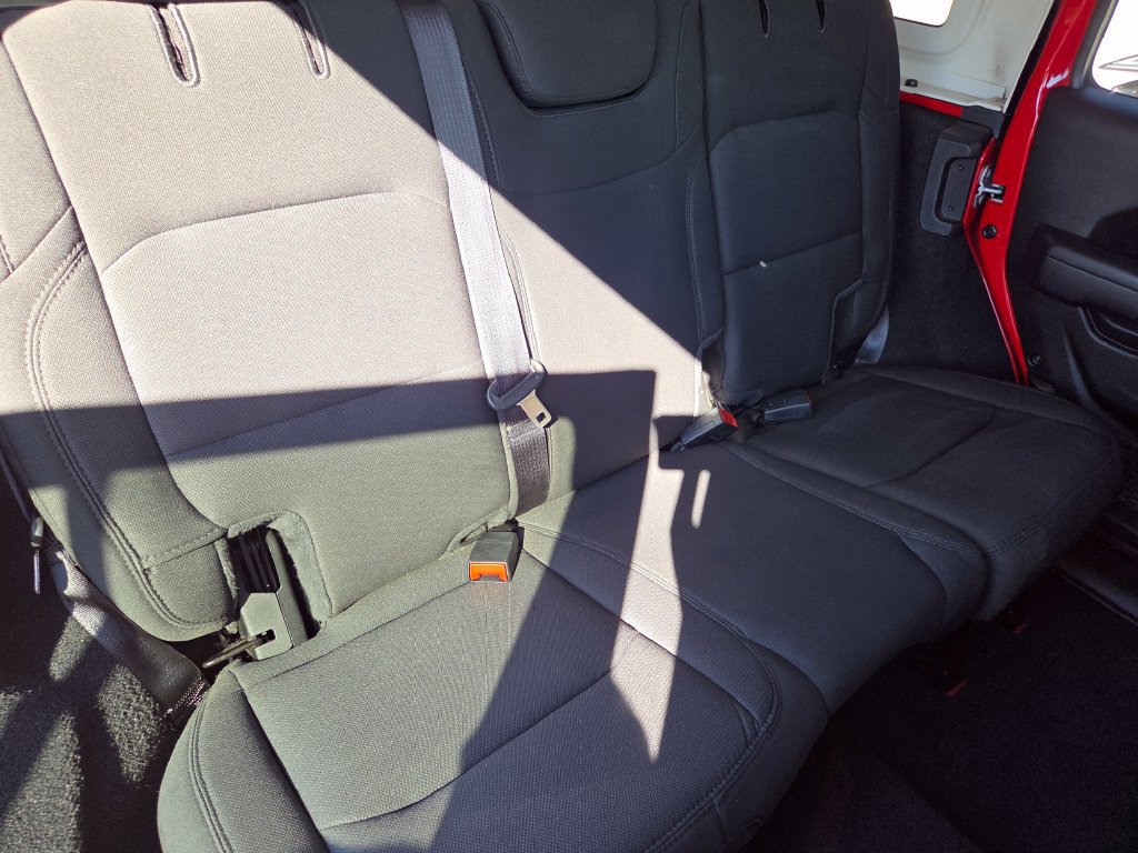 Used 2021 Jeep Wrangler Unlimited Sport AWD/4WD image 33