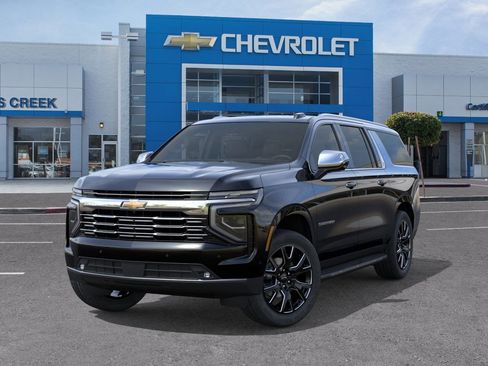 New 2025 Chevrolet Suburban Premier image 7