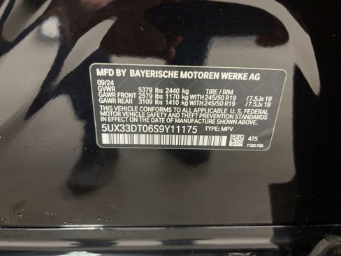 Certified 2025 BMW X4 xDrive30i w/ Premium Package image 19