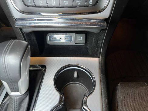 Used 2018 Jeep Grand Cherokee Summit AWD/4WD image 36