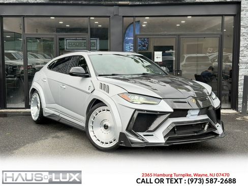 Used 2021 Lamborghini Urus AWD/4WD image 2