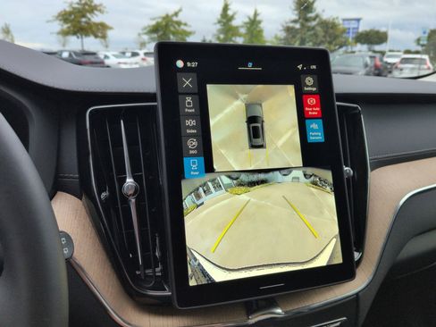 New 2026 Volvo XC60 B5 Ultra w/ Protection Package Premier image 19