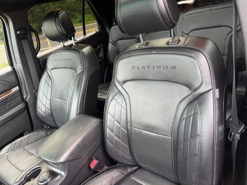 Used 2016 Ford Explorer Platinum AWD/4WD image 20