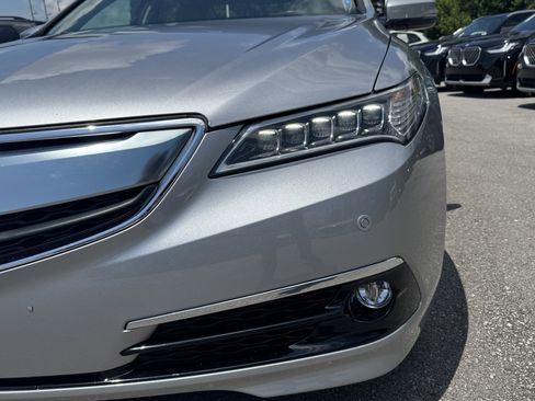 Used 2017 Acura TLX V6 SH-AWD w/ Advance Package image 6