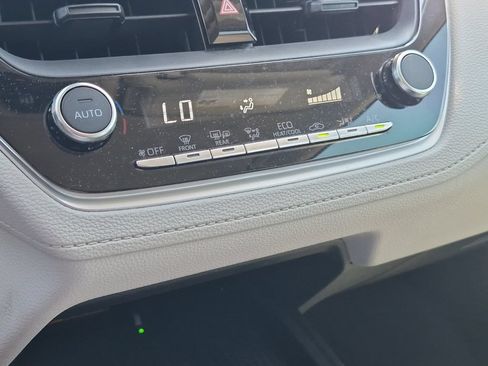 Certified 2026 Toyota Corolla Cross LE FWD image 20
