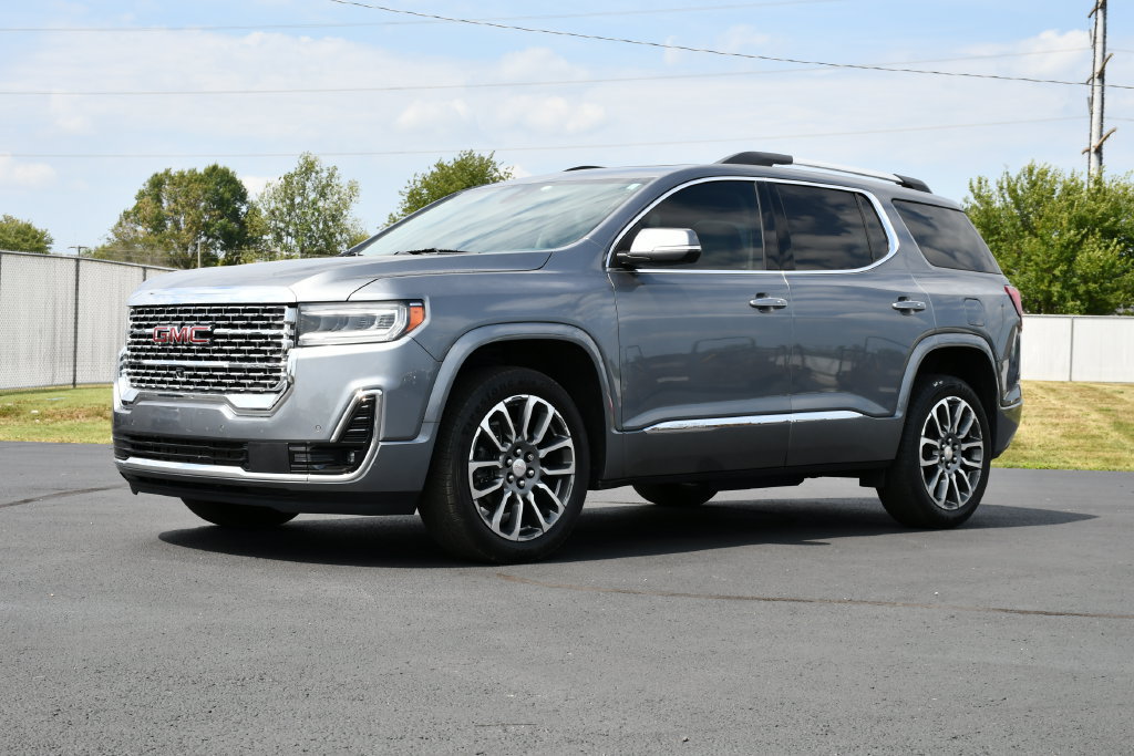 Used 2021 GMC Acadia Denali w/ Denali Technology Package FWD image 3
