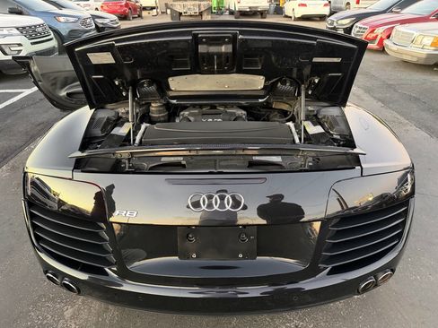 Used 2011 Audi R8 V8 image 41