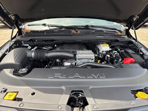 New 2026 RAM 1500 4x4 Crew Cab image 27