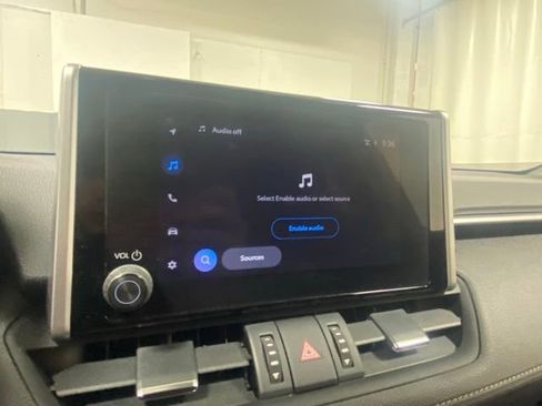 Used 2023 Toyota RAV4 XLE Premium image 19