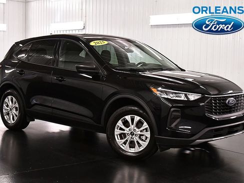 Used 2025 Ford Escape Active AWD/4WD image 1
