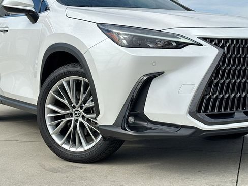 Used 2025 Lexus NX 350 AWD w/ Premium Package image 10
