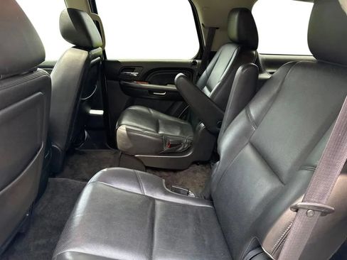 Used 2013 GMC Yukon Denali AWD/4WD image 29