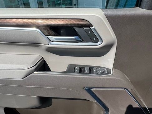 New 2025 Chevrolet Silverado 1500 LT AWD/4WD image 34