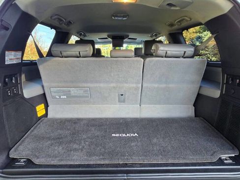Used 2016 Toyota Sequoia Platinum AWD/4WD image 20