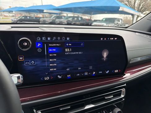 Used 2024 Chevrolet Traverse Z71 w/ Enhanced Driving Package image 14