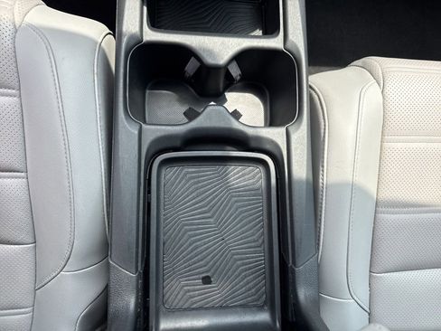 Used 2017 Honda CR-V EX-L image 26
