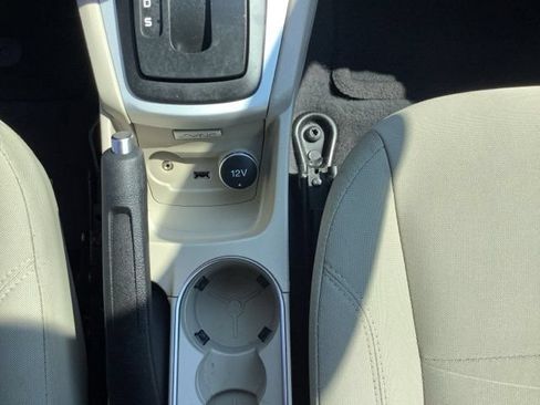 Used 2019 Ford Fiesta SE FWD image 34