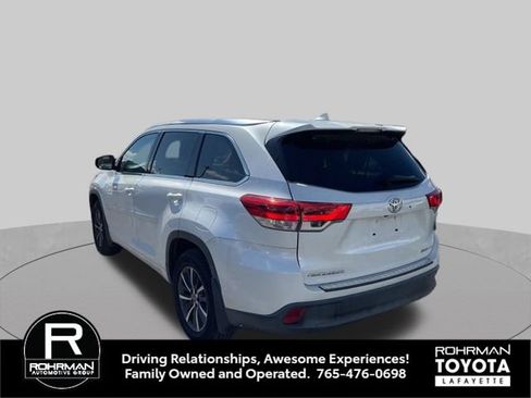 Used 2017 Toyota Highlander XLE w/ Protection Package #3 AWD/4WD image 3