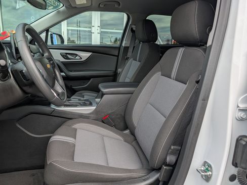 Certified 2025 Chevrolet Blazer LT AWD/4WD image 8