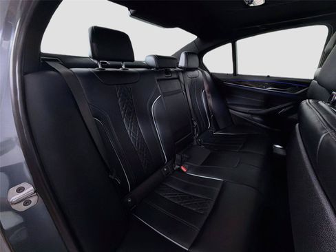 Used 2021 BMW 540i w/ Executive Package RWD image 25
